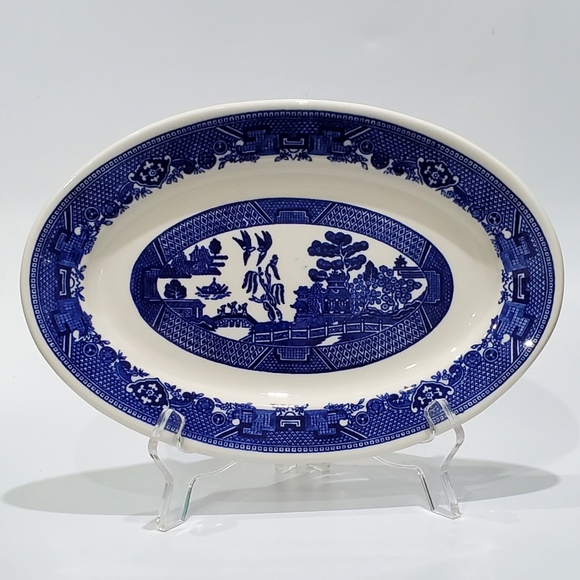 Blue Willow 10" x 6 7/8"" Oval Dish by Buffalo Pottery - Picture 14 of 14